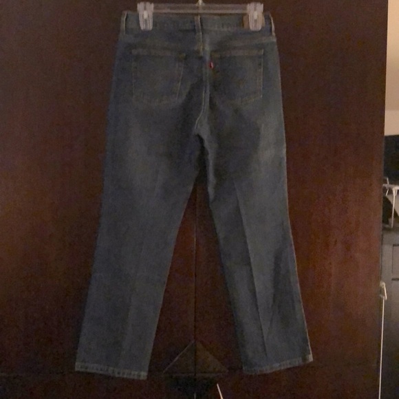 LEVI straight leg 505 jeans.  EUC - Picture 2 of 6